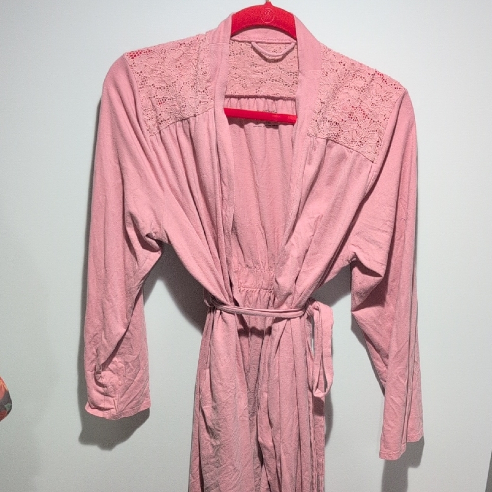 Motherhood Pink Lace Women's Robe